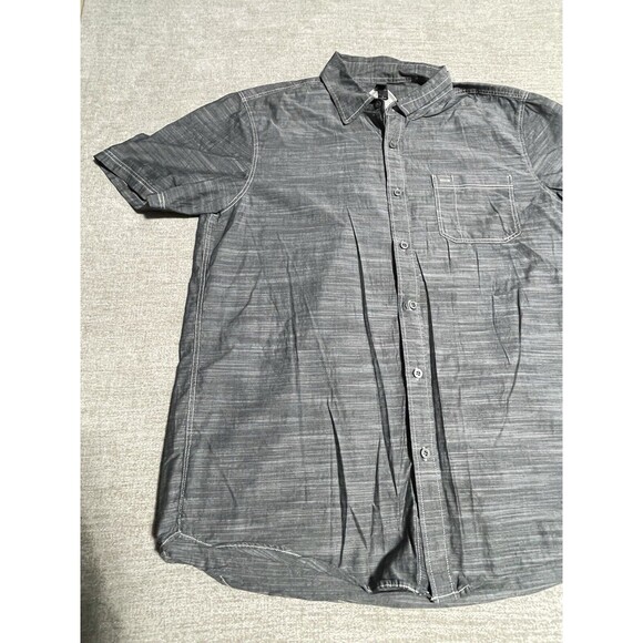District Made Shirt Men’s Large Gray Button Down Short Sleeve Collared Kia - Picture 2 of 14